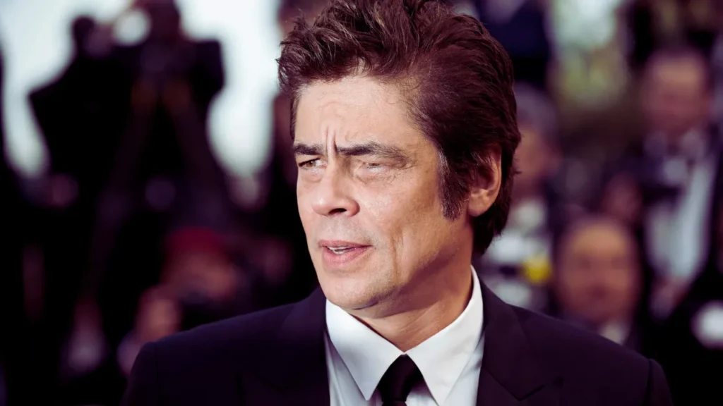 Benicio del Toro height by biomaxs.com