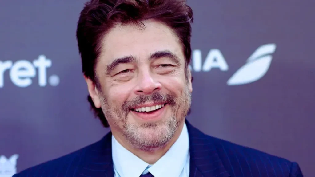 Benicio del Toro height by biomaxs.com