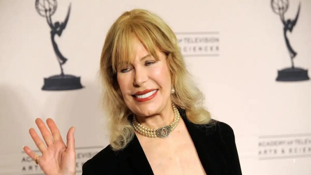 Loretta Swit net worth