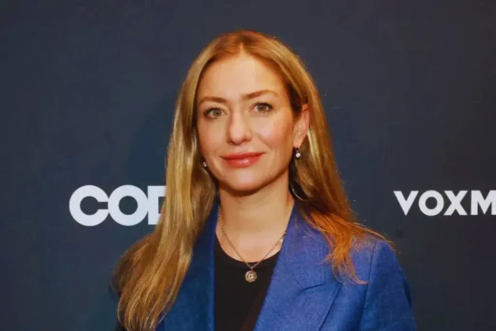 Whitney Wolfe Bio, Net Worth